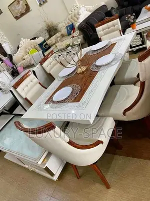 Unique Royal Dining Set