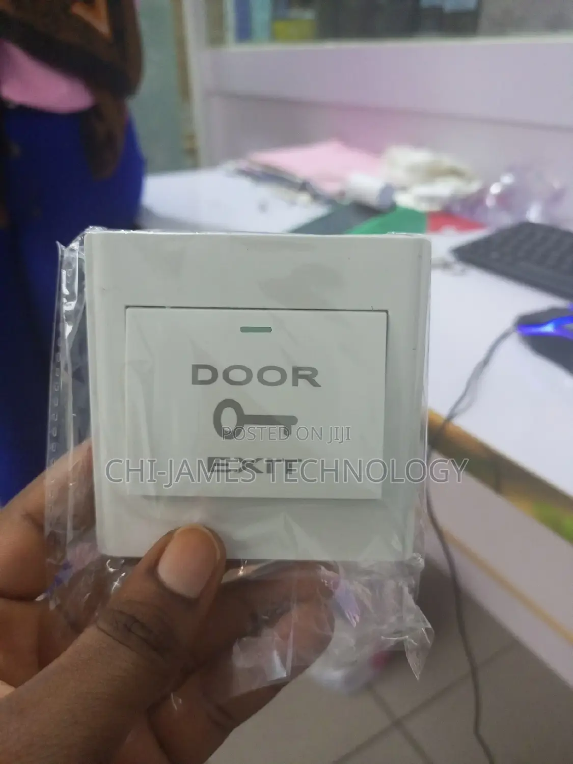 Manual Exit Button