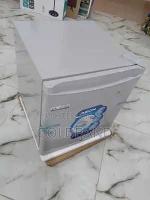 Quality 45L Aeon Refrigerator (Bedside)