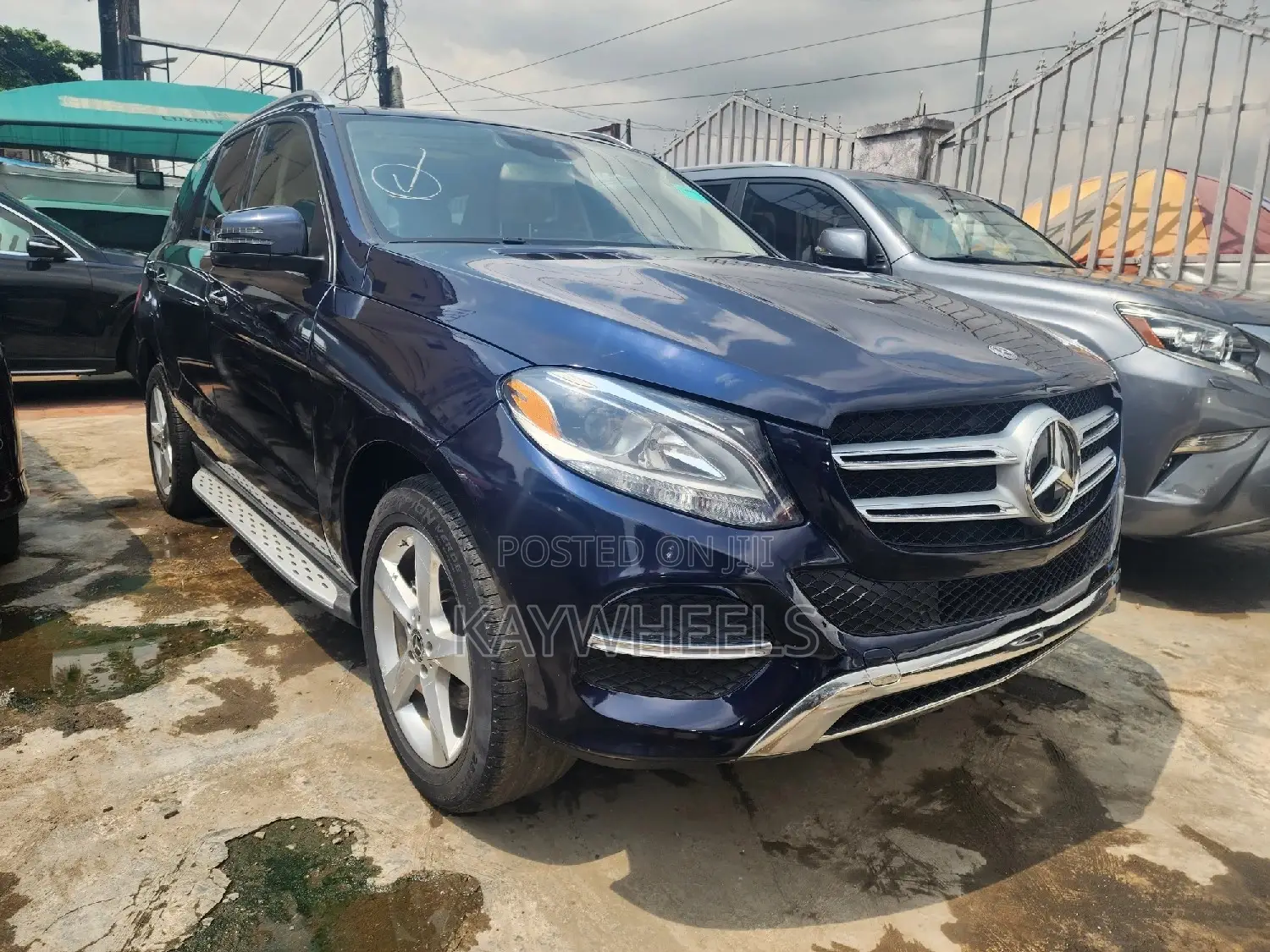 Mercedes-Benz GLE-Class GLE 350d 4MATIC 2017 Blue