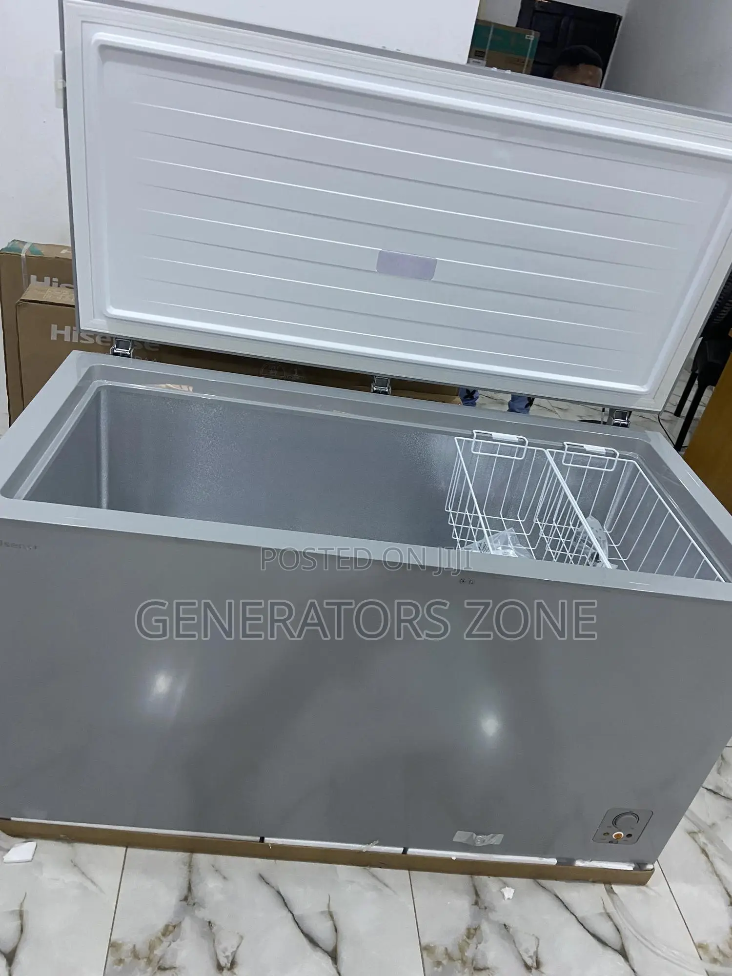 Quality Hisense 420L Freezer