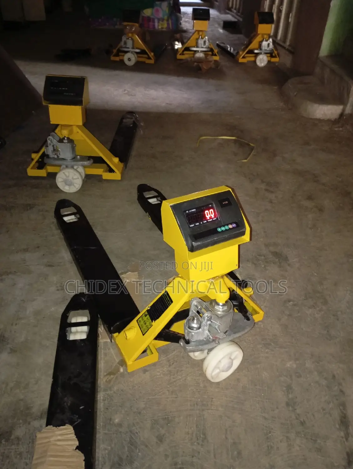 Pallet Truck Digital Display 2500kg