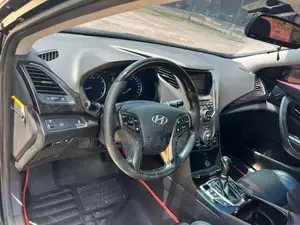 Hyundai Grandeur 2.2 CRDi 2012 Black