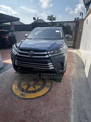 Toyota Highlander Limited Platinum 4dr SUV (3.5L 6cyl 6A) 2015 Gray
