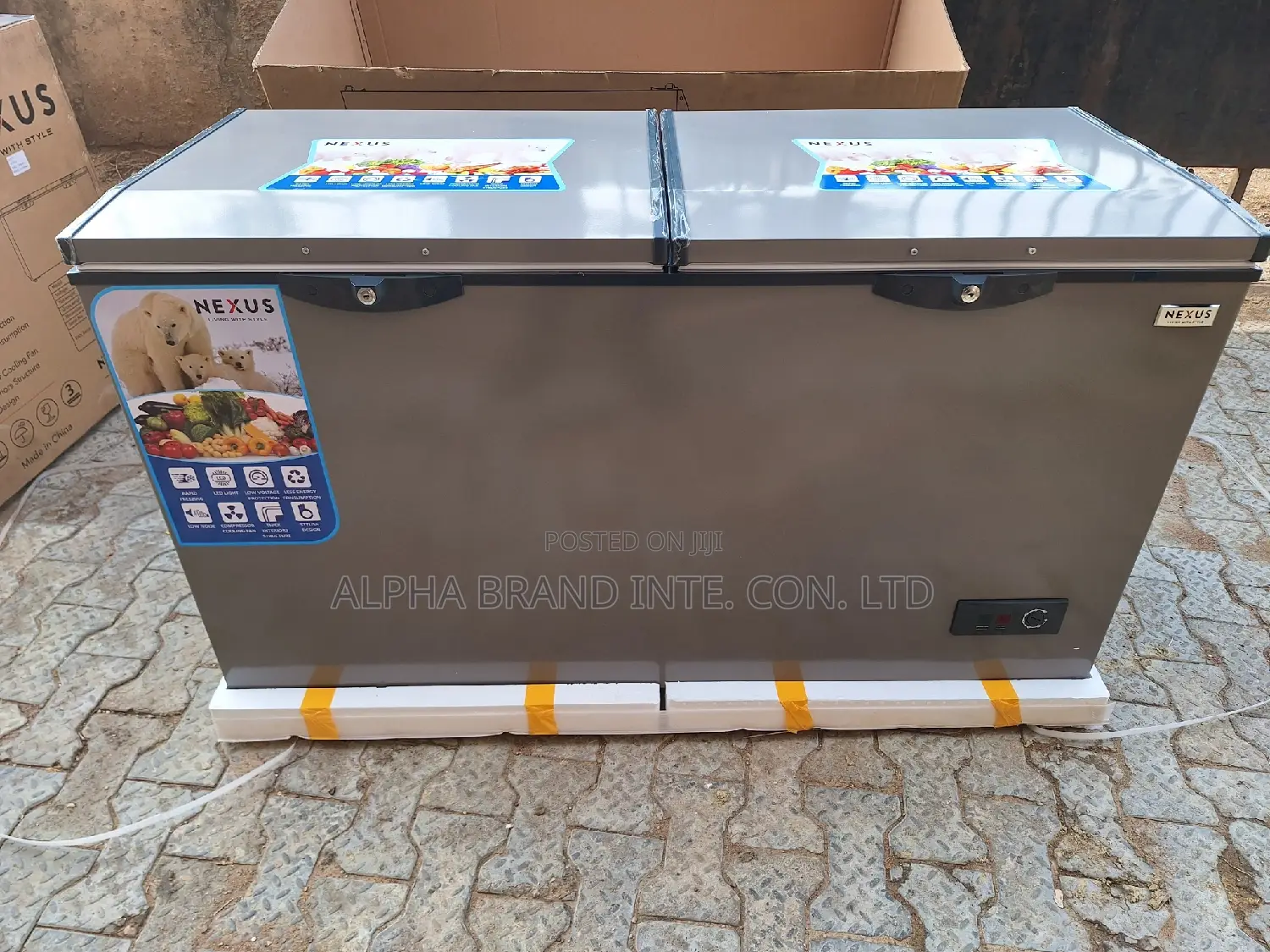 NX 800 Double Door Freezer