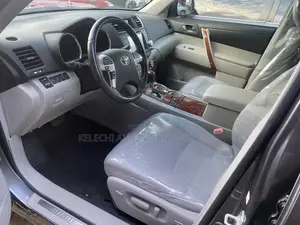 Toyota Highlander Limited 3.5L 2WD 2013 Gray