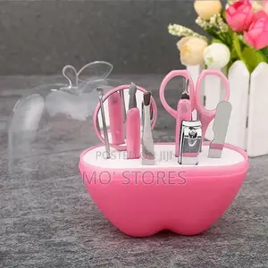8 Pieces Manicure Set