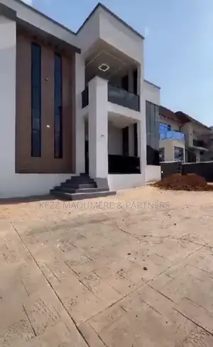 Photo - 5bdrm Duplex in Centenary City for sale
