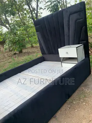 4 and Half Padded Bedframe