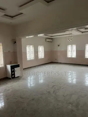 3bdrm Block of Flats in Efab Metropolis, Gwarinpa for rent
