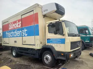 Mercedes Cooling Truck 10tonnes Gold