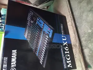 Yamaha 16channel Mixer
