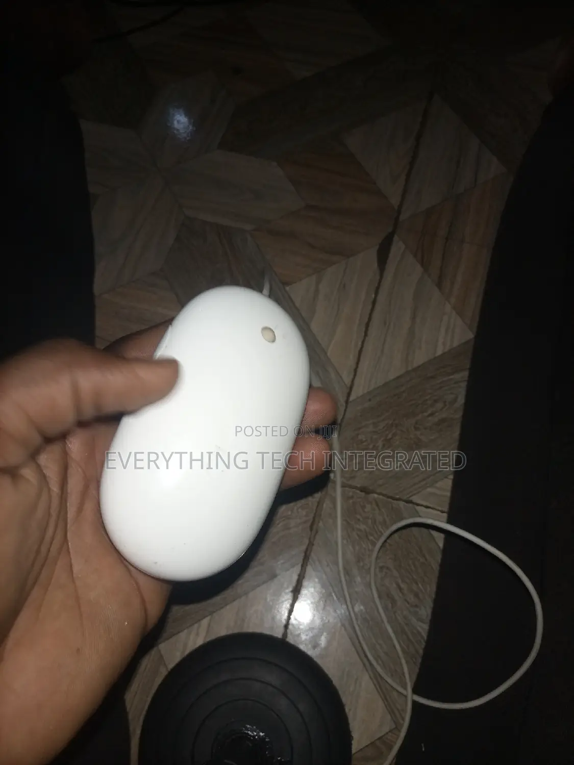 New Genuine Apple A1152 USB Wired Optical Mighty Mouse