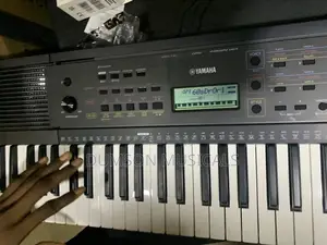 PSR-E273 Yamaha Keyboard