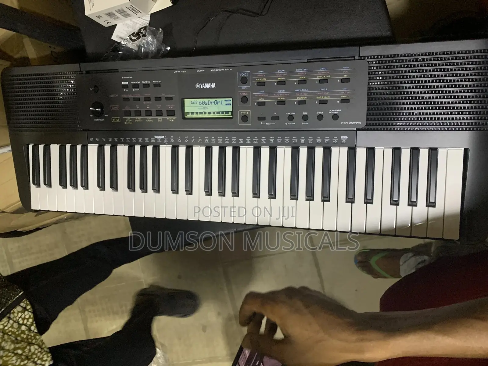 PSR-E273 Yamaha Keyboard