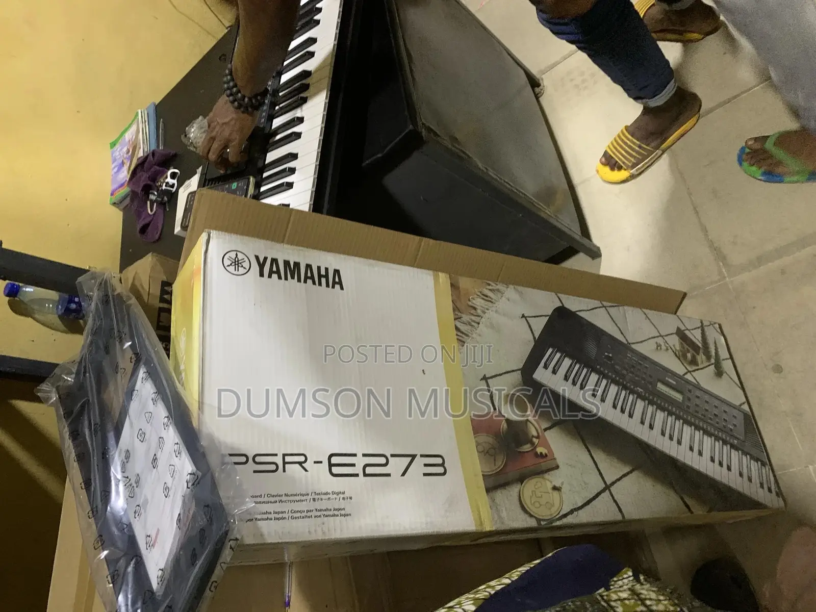 PSR-E273 Yamaha Keyboard