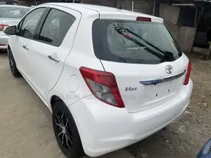 Toyota Yaris 2013 White
