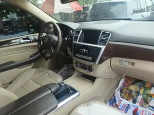 Mercedes-Benz M Class 2014 Black