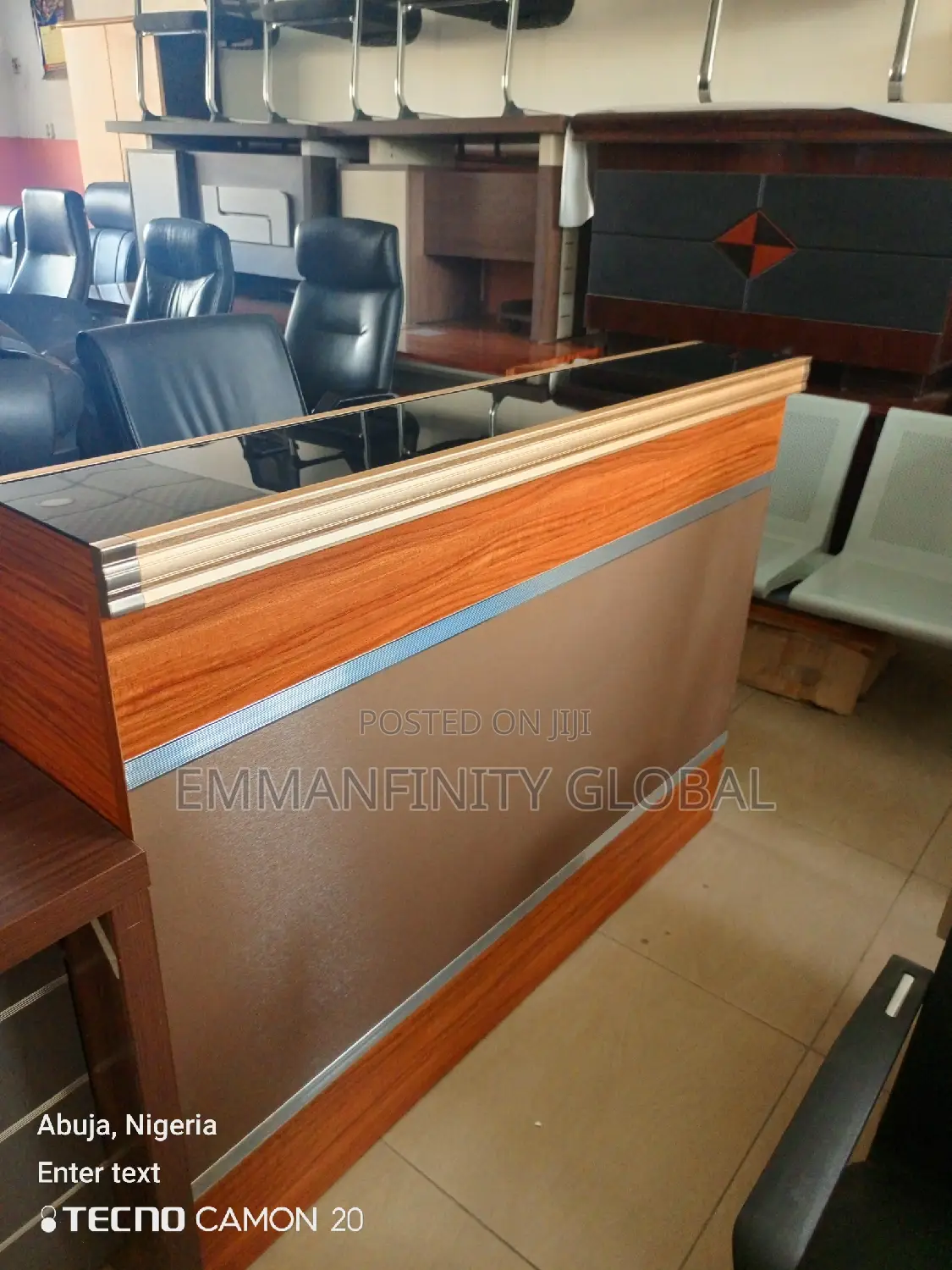 Executive Receptionist Table