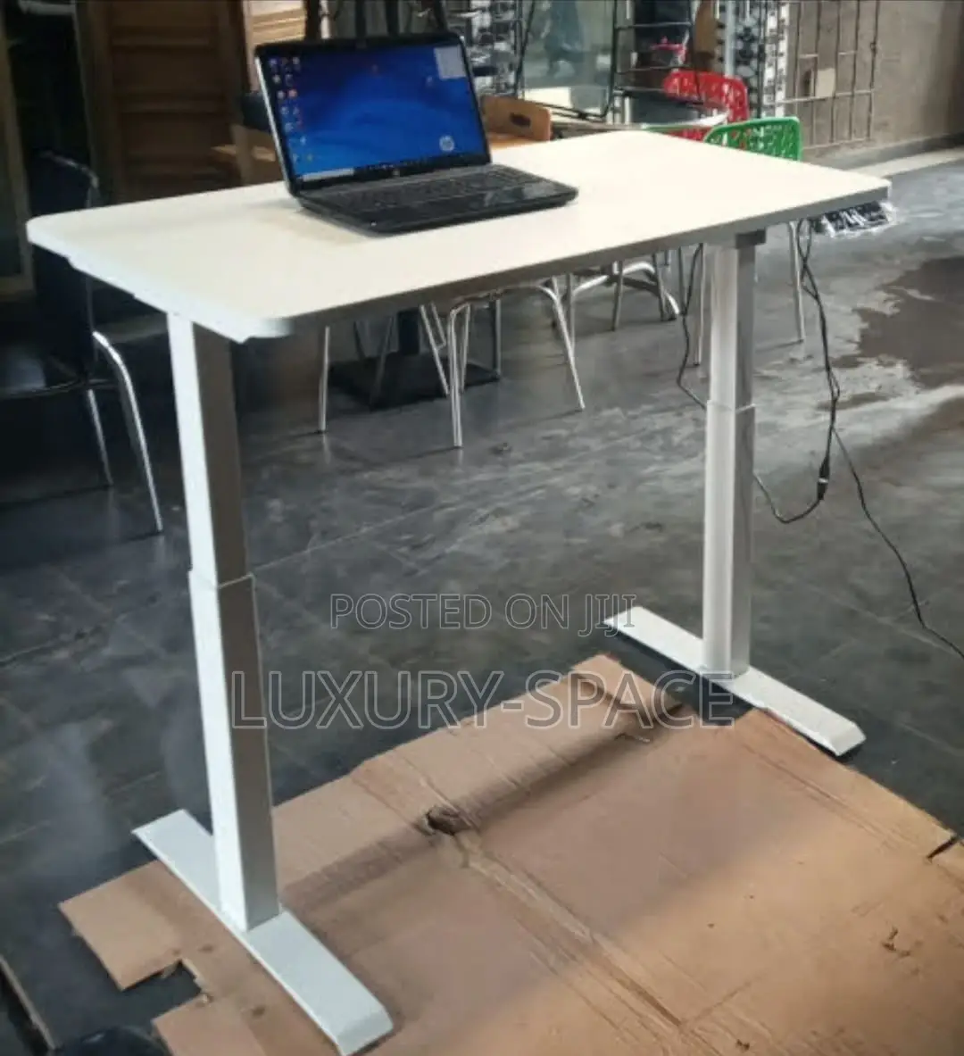 Electric Adjustable Gaming Table