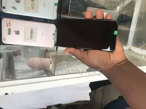 Apple iPhone X 64 GB Black