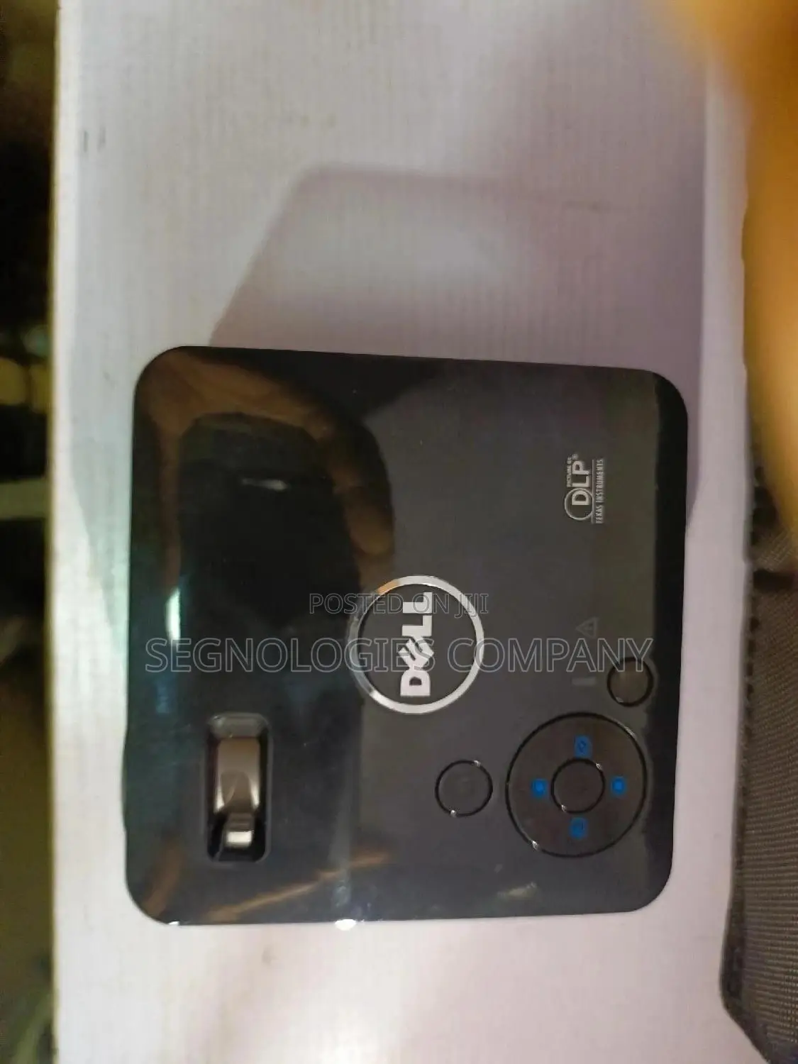Dell M115HD Mobile LED WXGA Projector