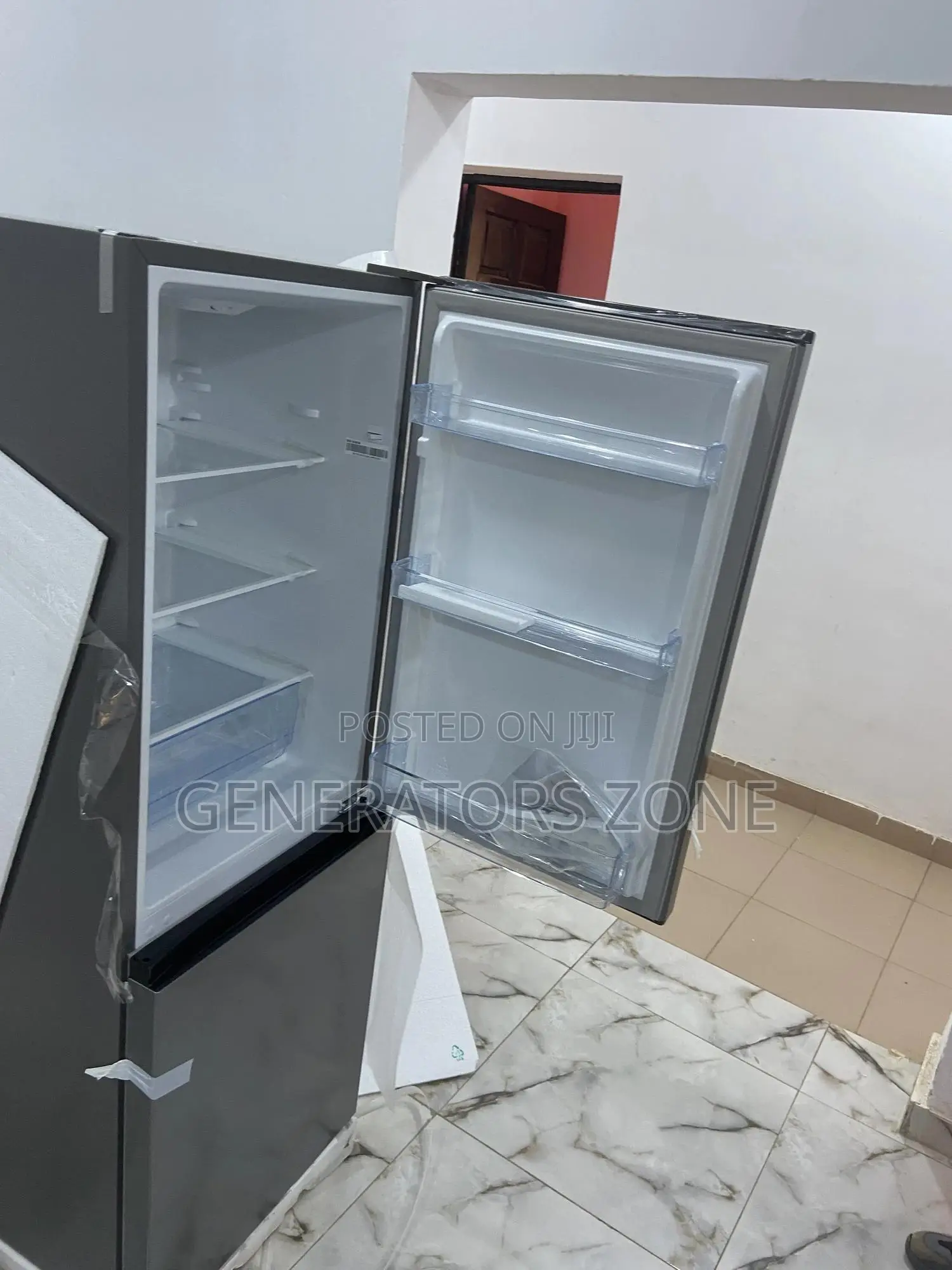 Energy Saving 225L Hisense Bottom Freezer Refrigerator
