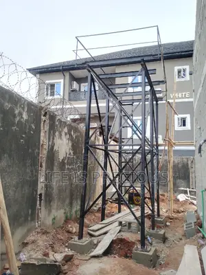 Tower Stand (Tank)