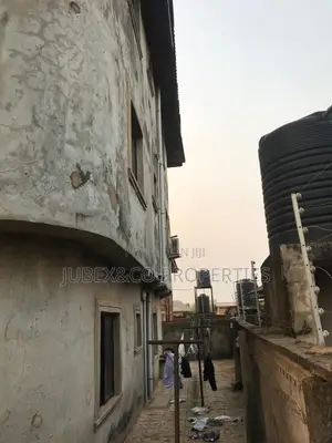 3bdrm Block of Flats in Gasline, Ado-Odo/Ota for sale