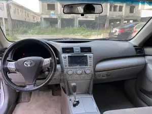 Toyota Camry 2011 Silver