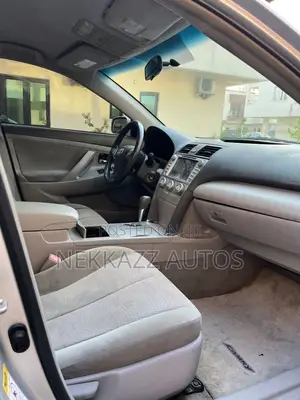 Toyota Camry 2011 Silver