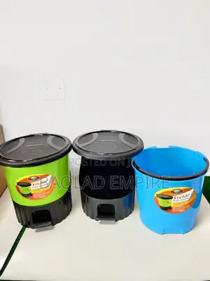 Pedal Bin/Waste Bin With Removable Bucket