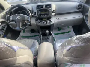 Toyota RAV4 Limited 2009 Silver