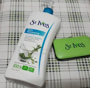 Photo - St Ives Skin Renewing Collagen Elastin Body Lotion -621ml