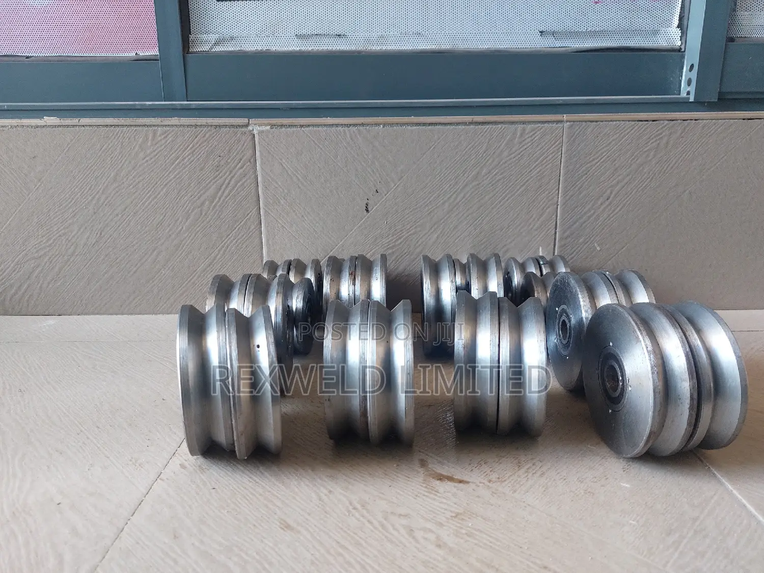 Silver Sliding Gate Roller