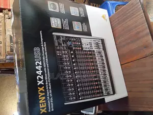 Behringer Xenyxx 2442usb