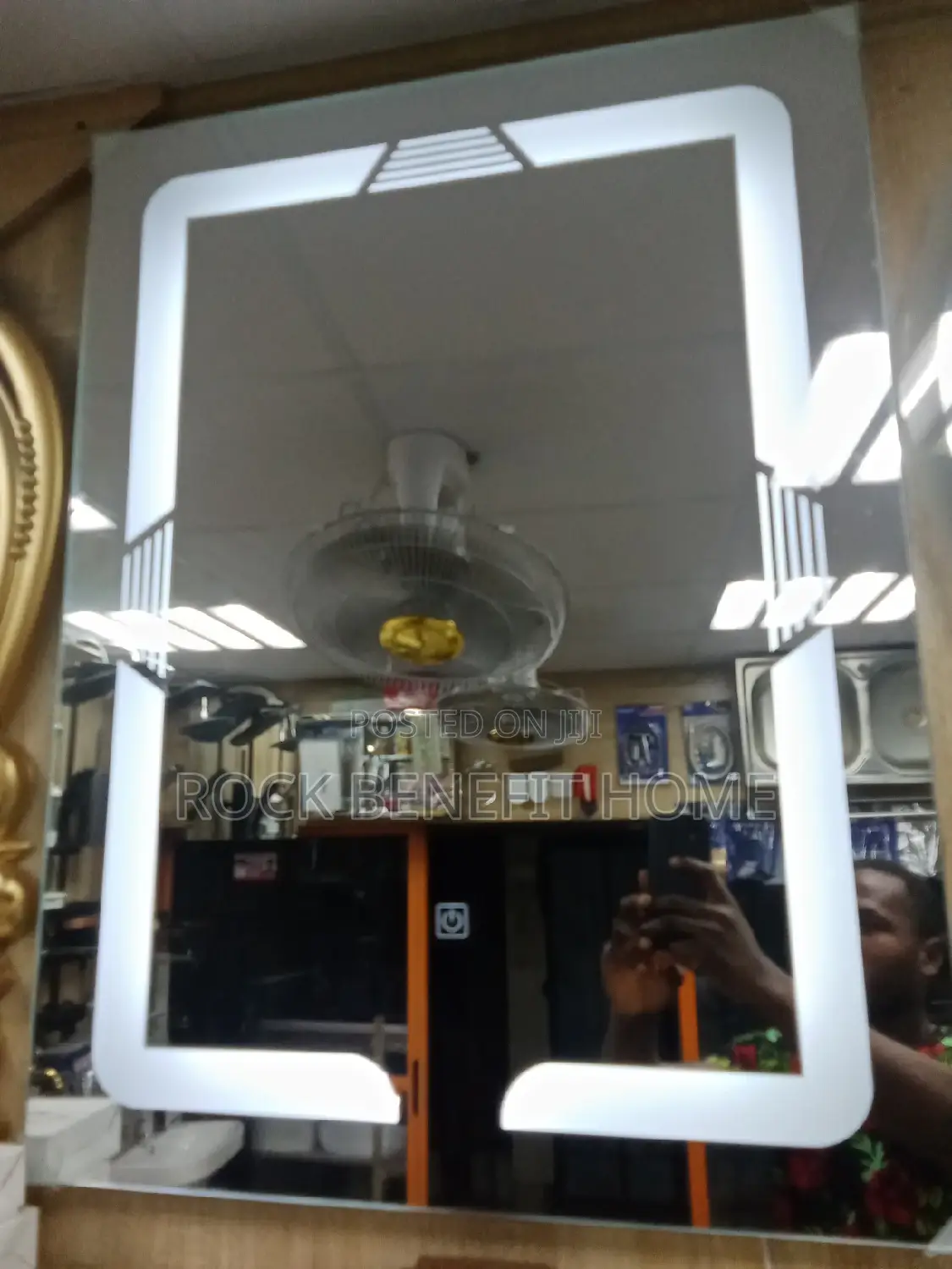 Mirrors With Light