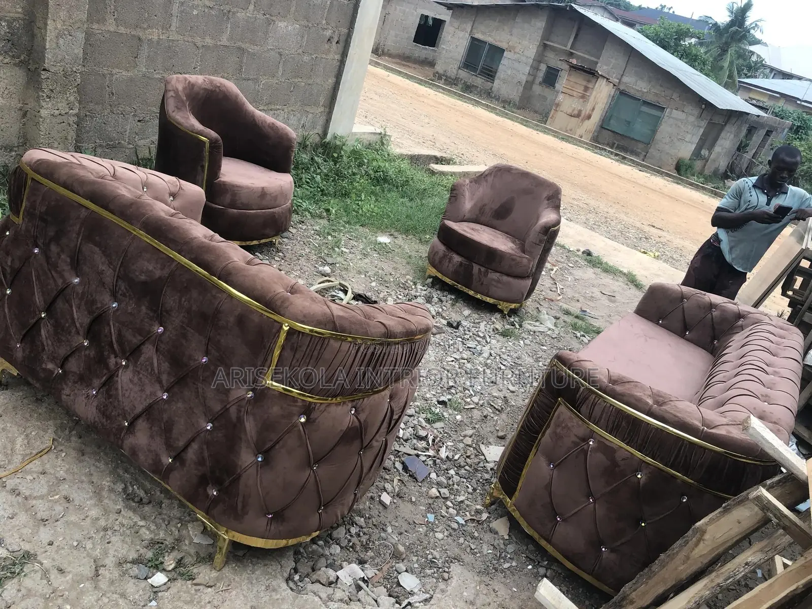 This Chiar Is Available With Best Quality Materials