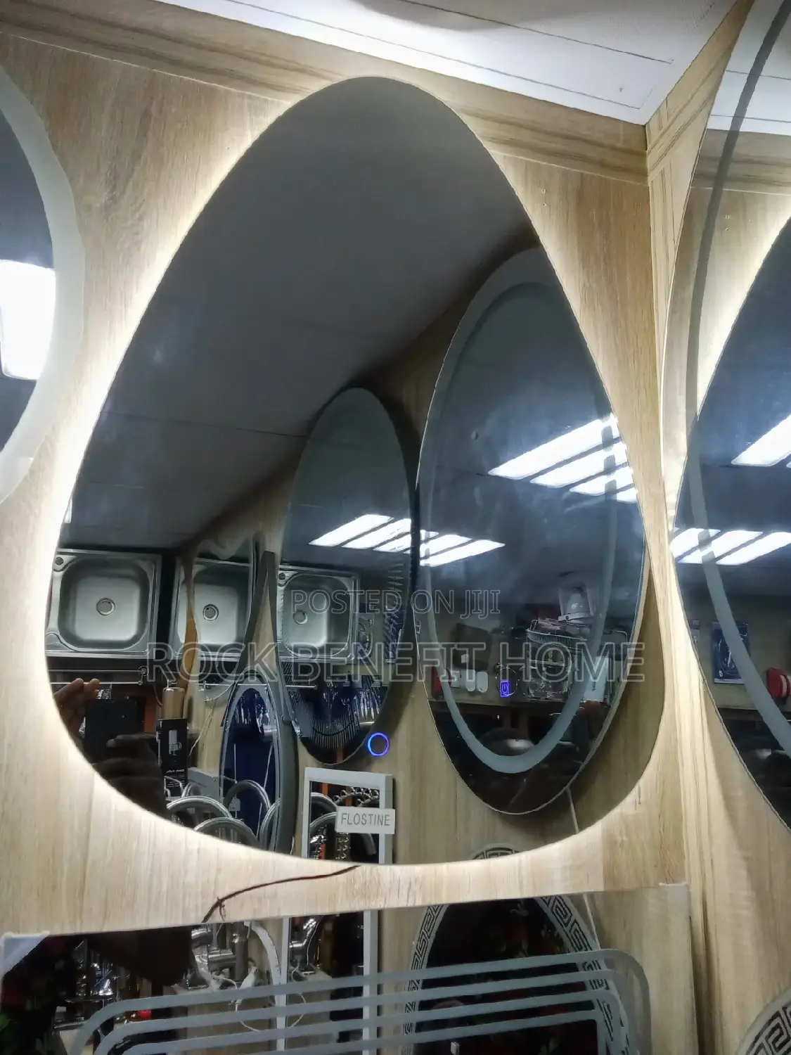 Standard Mirror