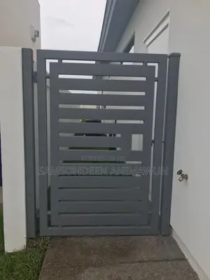 Premium Gate Construction