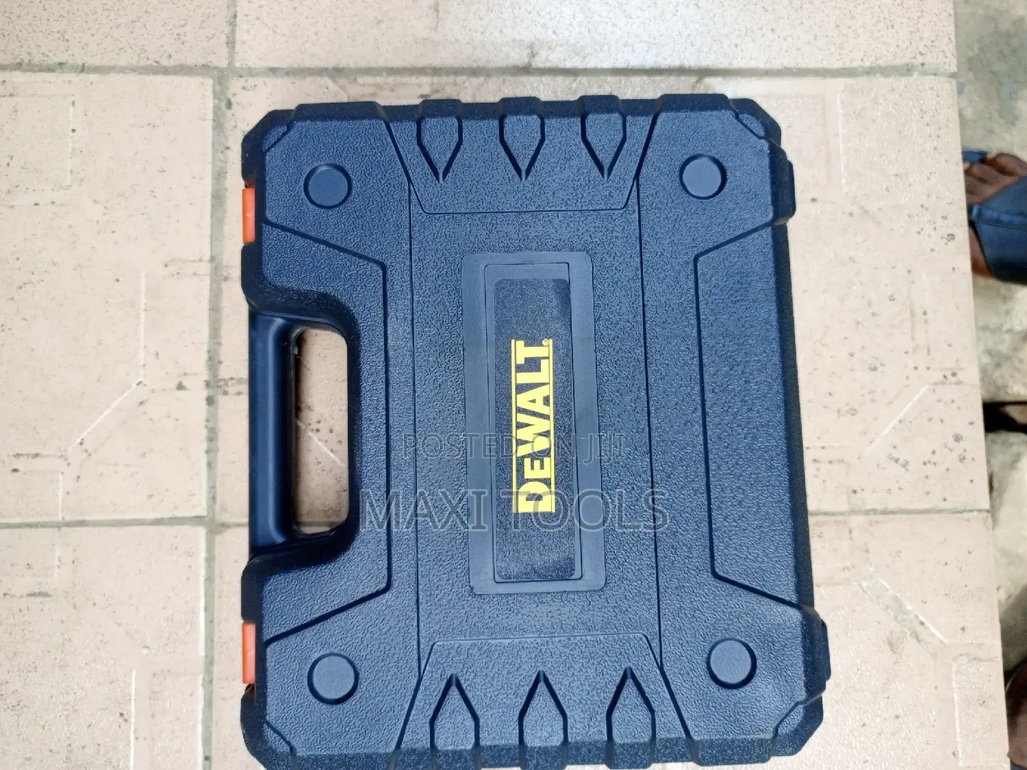 Dewalt Cordless Battery Drill Machine