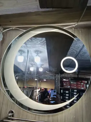 Apple Mirrors