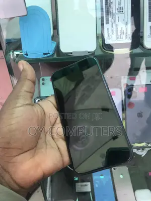 Apple iPhone 11 64 GB Black