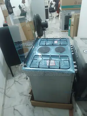A Brand New Maxi 6090 Inox Gas Cooker With Top Grid and Cove