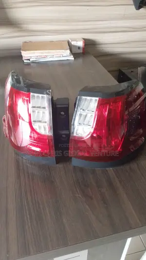 Lexus Lx570 Rear Light