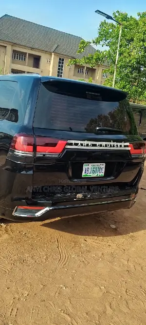 Toyota Land Cruiser Upgrade to 2022