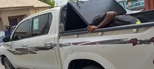 Toyota Hilux Both Cover Fiber Flooding