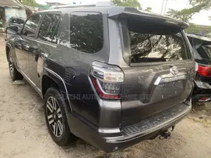 Toyota 4-Runner Limited 4X4 2013 Gray