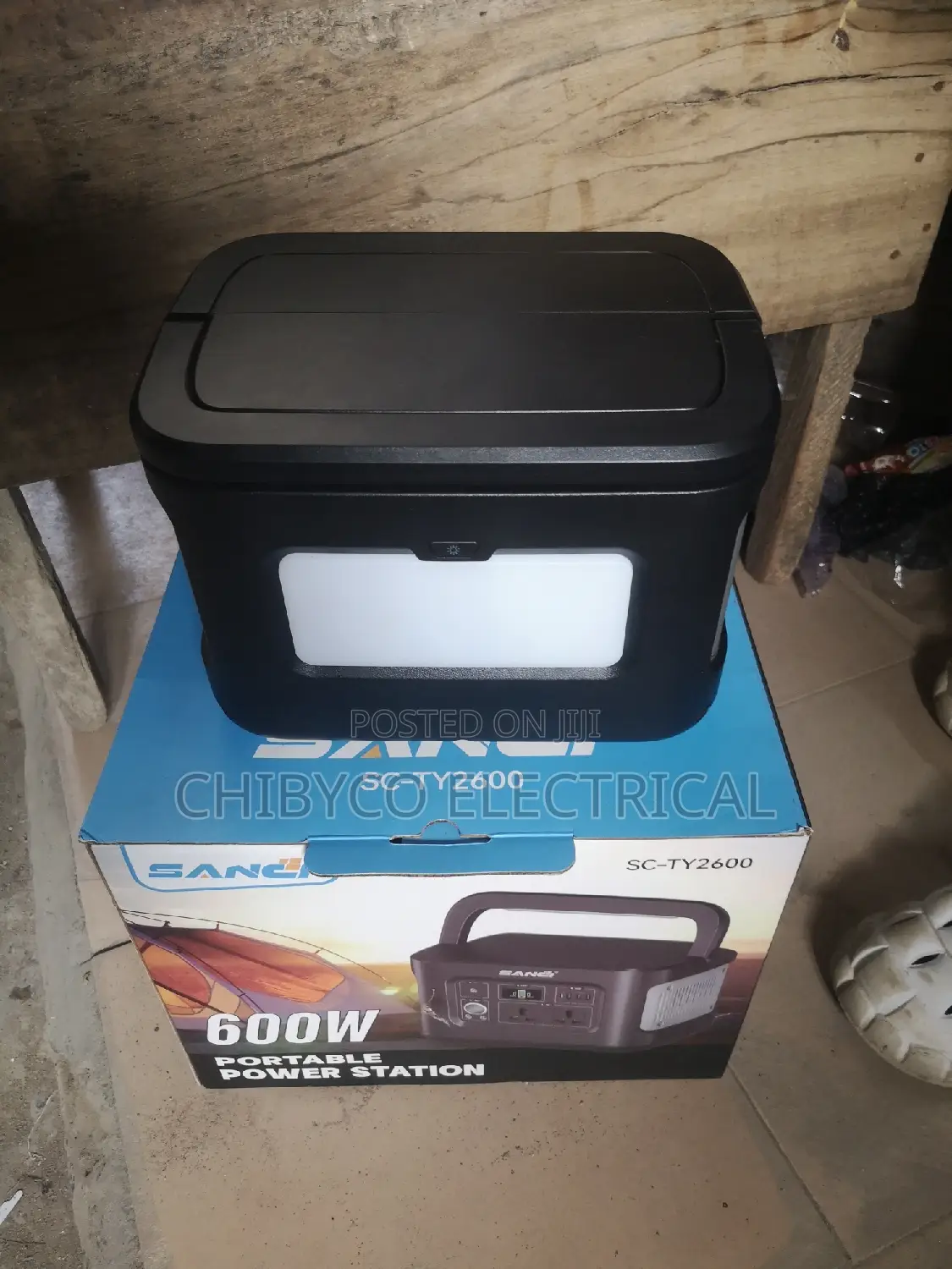 600watts Solar Generator With Lithium Battery