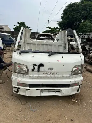 Suzuki APV Minibus 2010 White